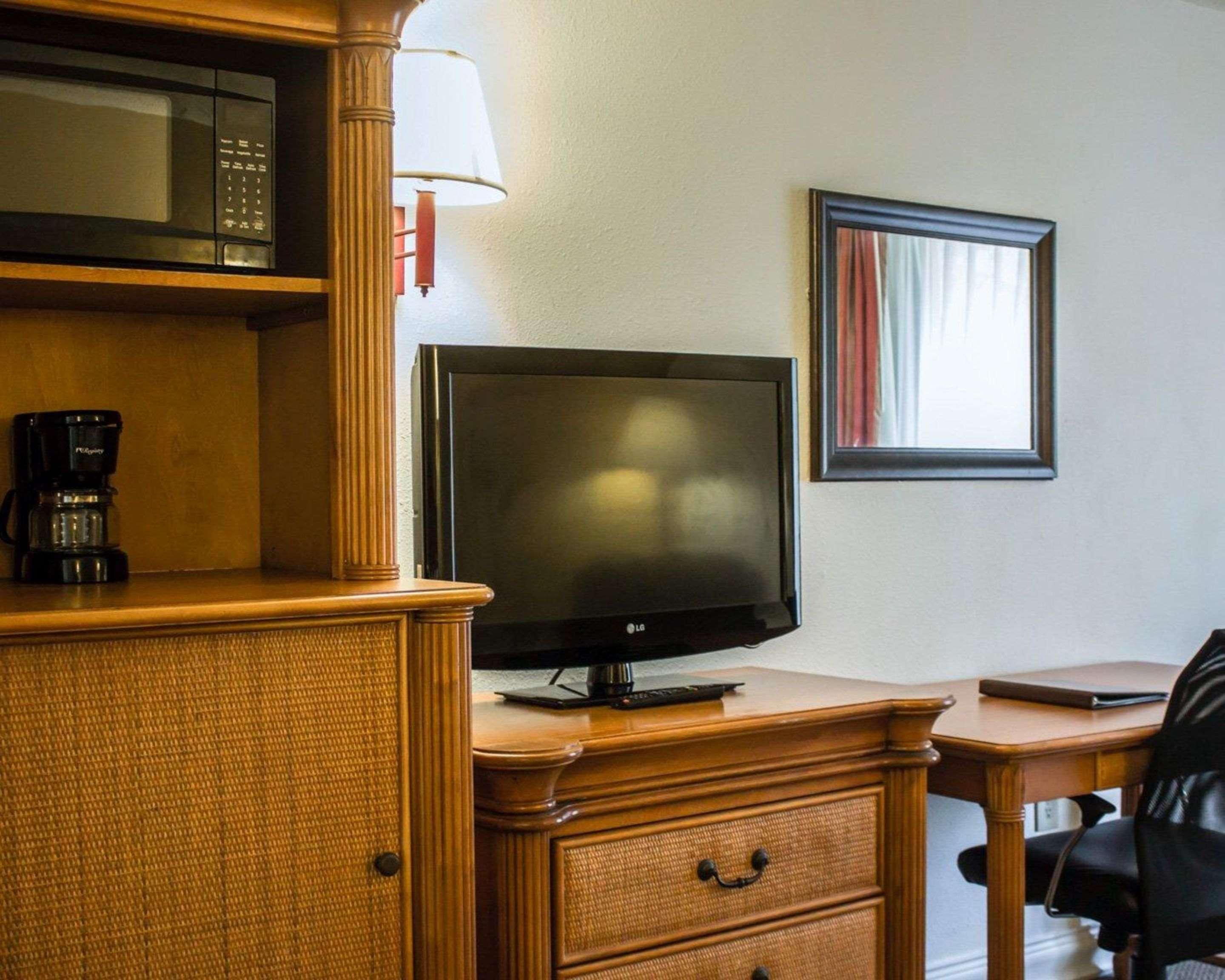 Quality Inn & Suites St Augustine Beach Area St. Augustine Beach Ngoại thất bức ảnh