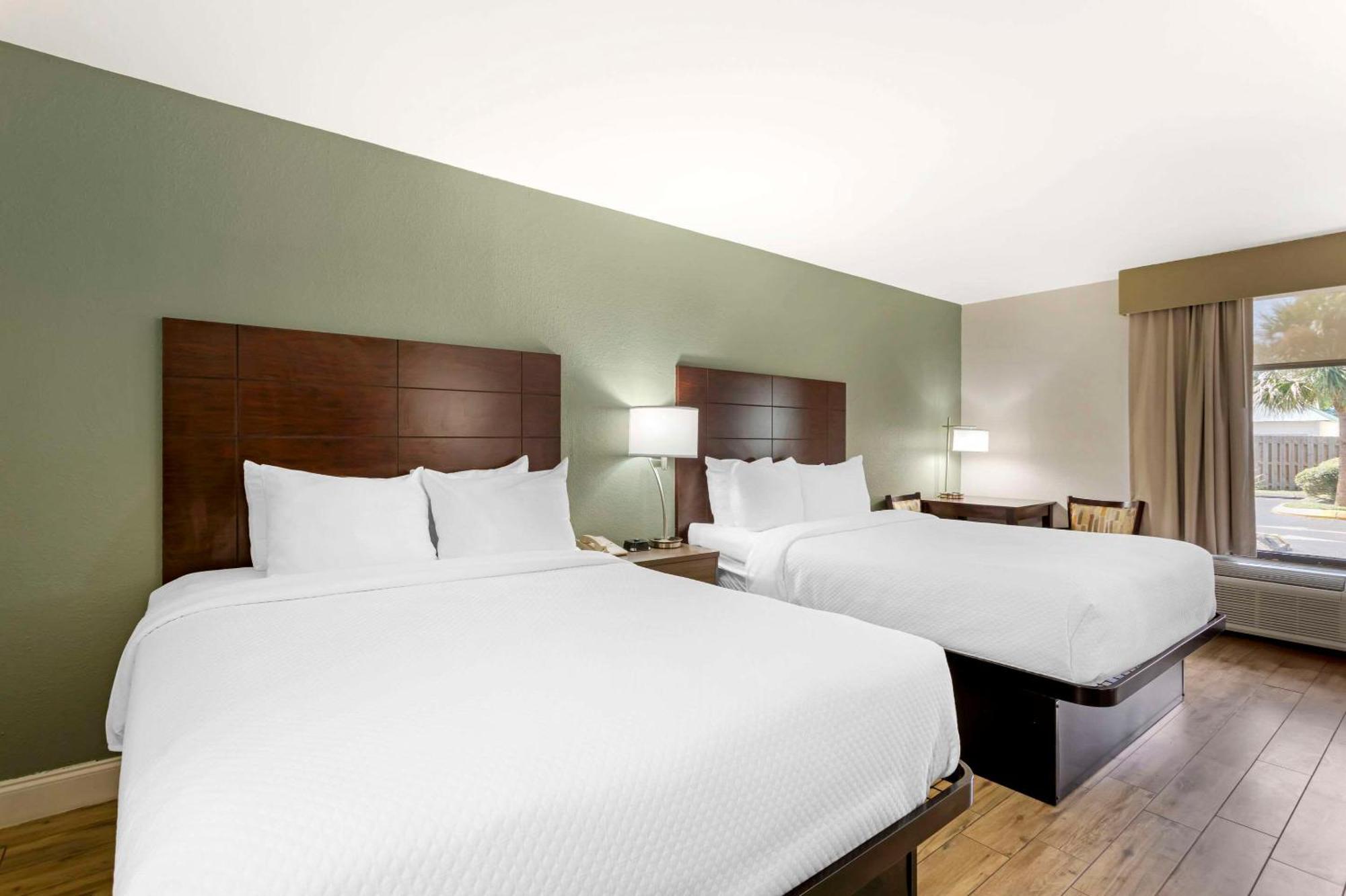 Quality Inn & Suites St Augustine Beach Area St. Augustine Beach Ngoại thất bức ảnh