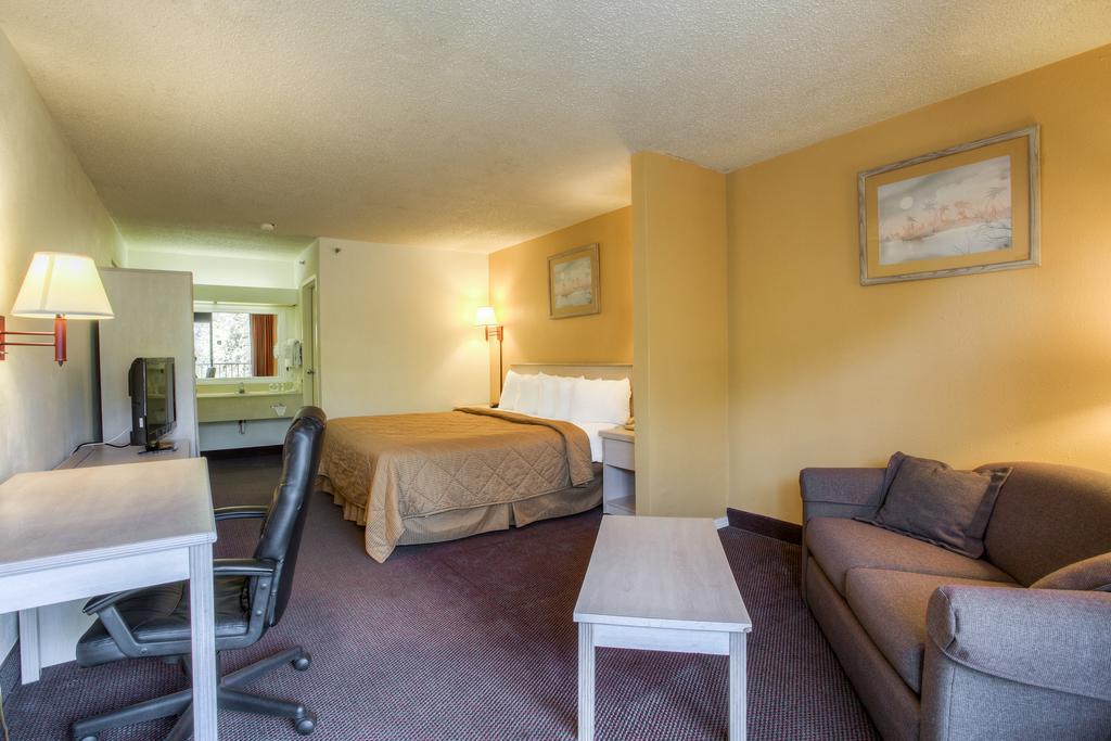 Quality Inn & Suites St Augustine Beach Area St. Augustine Beach Ngoại thất bức ảnh