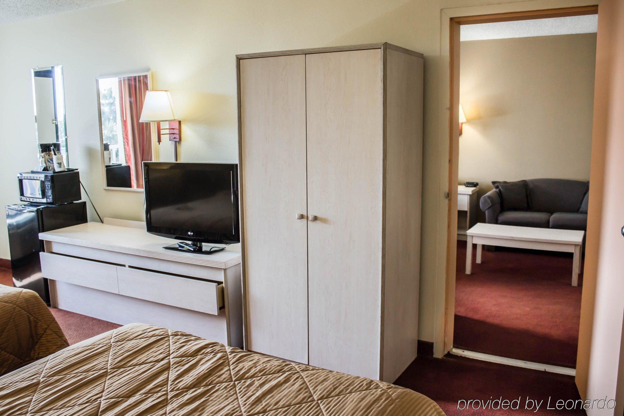 Quality Inn & Suites St Augustine Beach Area St. Augustine Beach Ngoại thất bức ảnh