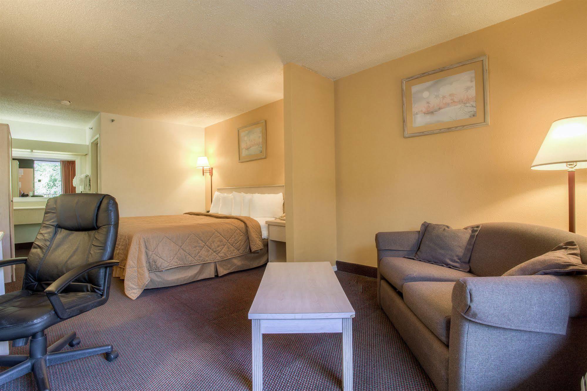 Quality Inn & Suites St Augustine Beach Area St. Augustine Beach Ngoại thất bức ảnh